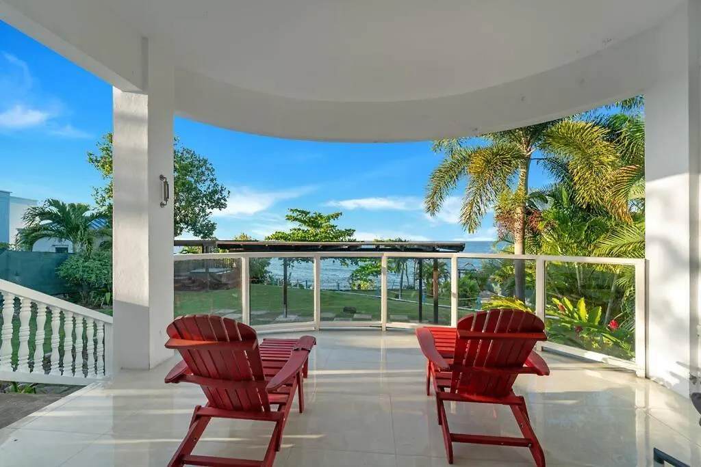 Nevas Estate W Hot Tub 10 Ppl Villa St Mary Jamaica